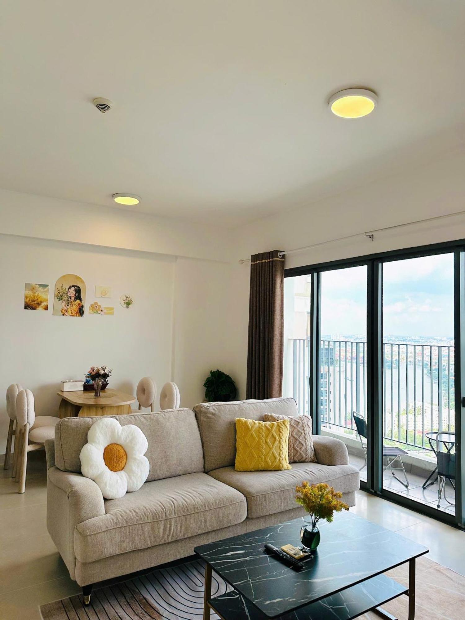 Khách sạn Masteri Thao Dien Riverside